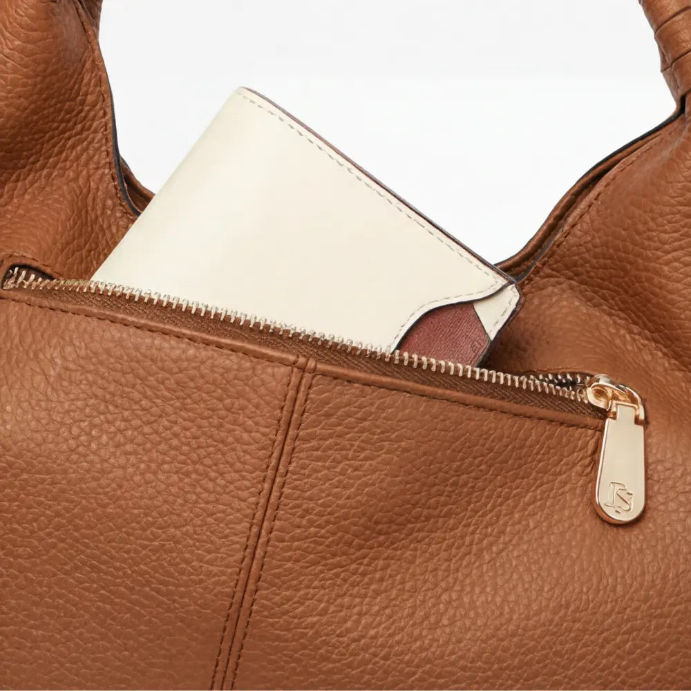 Sac hobo en cuir synthétique polyvalent et organisé