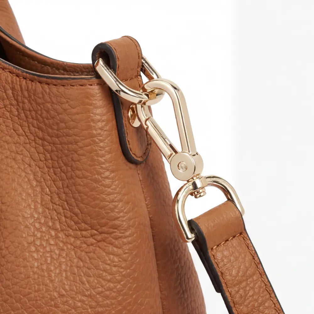 Sac hobo en cuir synthétique polyvalent et organisé