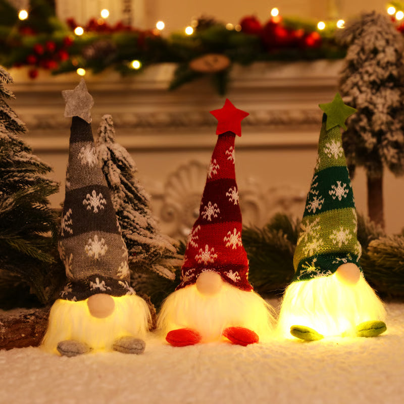 Stitchmas – Gnomes de Noël lumineux et douillets