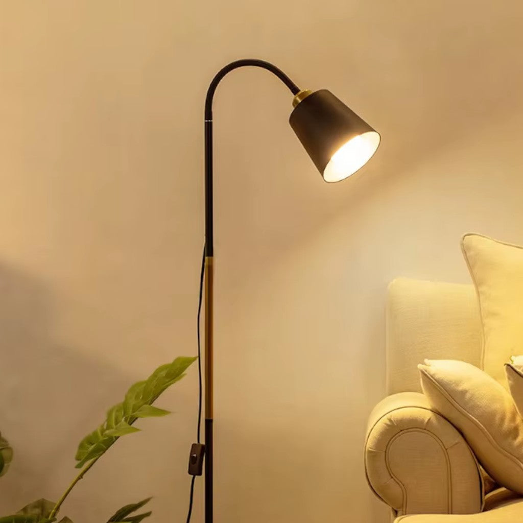 Lampe sur Pied Réglable avec Tête de Lampe Orientable – Lampe de Lecture Fonctionnelle