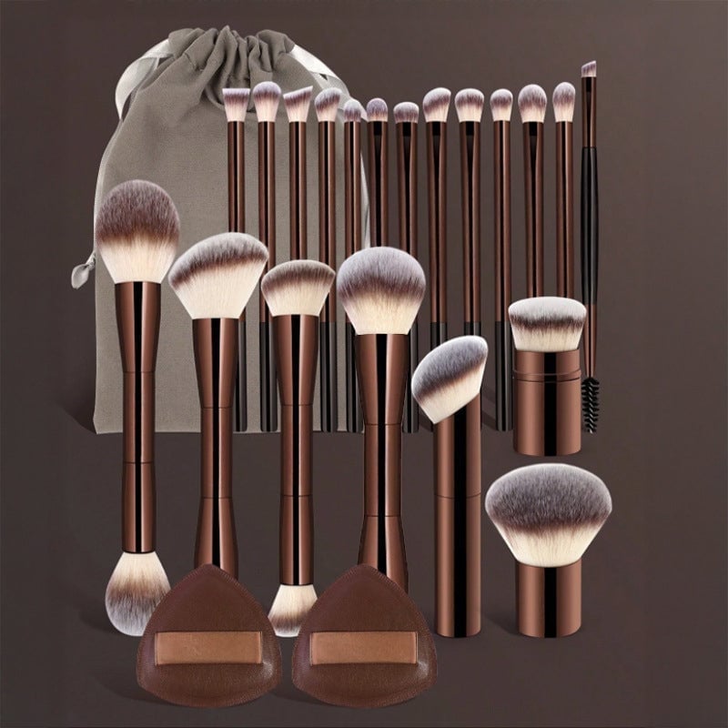 CaffèLuxe™ — Transformez Votre Look avec Précision Douce et Glamour Sans Effort
