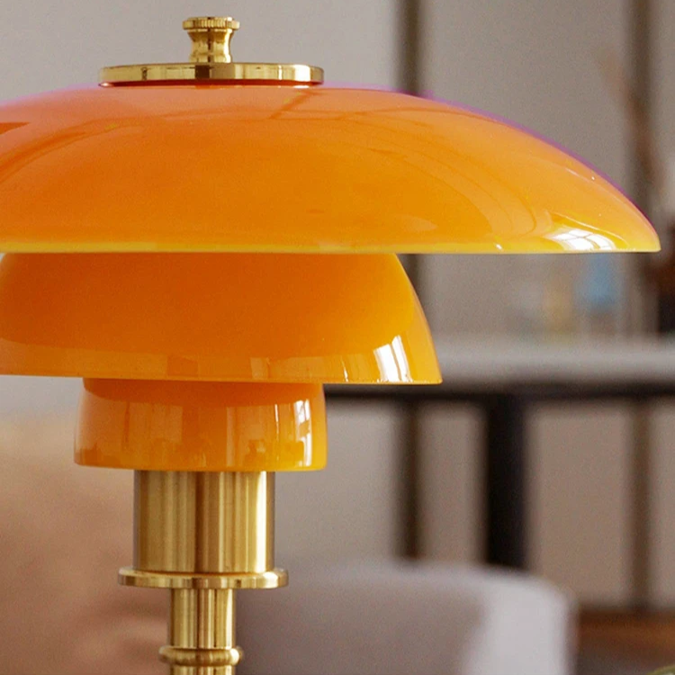 Lampe de table contemporaine danoise - Lumière LED chaude