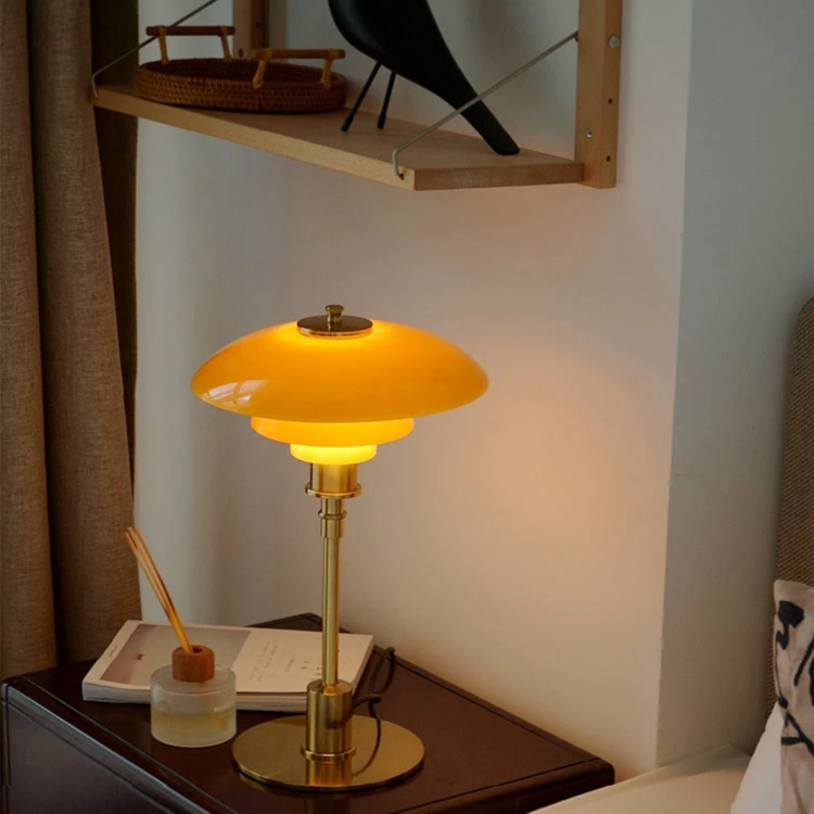 Lampe de table contemporaine danoise - Lumière LED chaude
