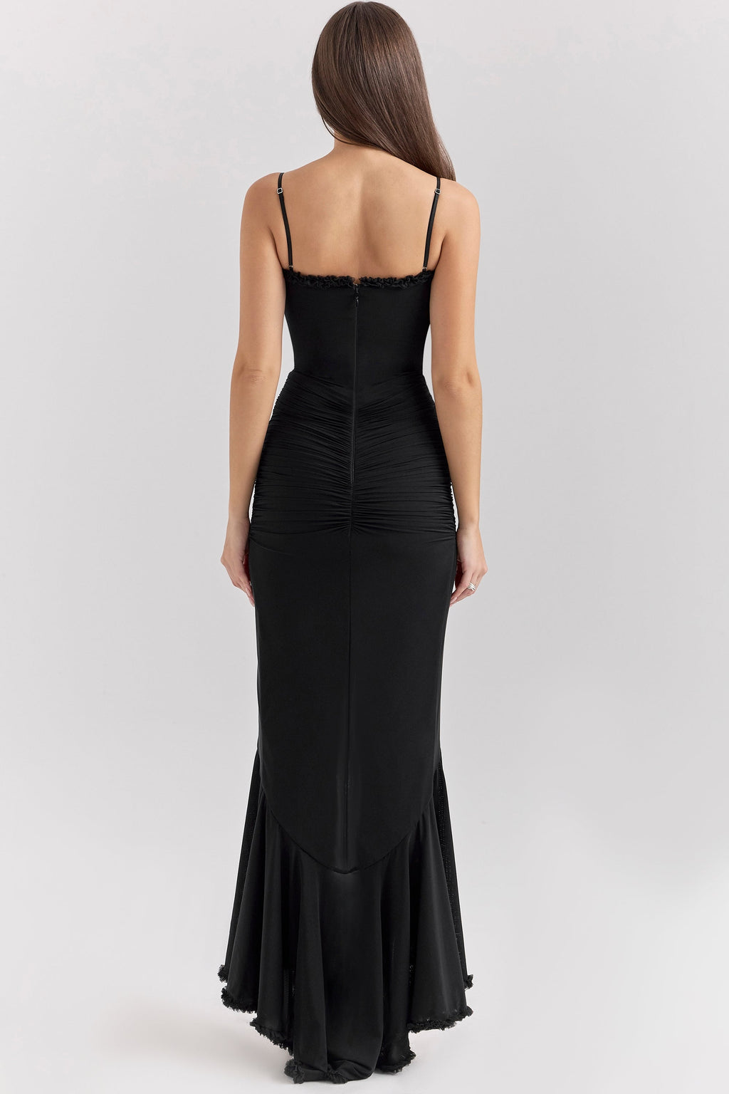Celestara™ — Ressentez-vous inarrêtable dans une robe qui célèbre chaque courbe et chaque moment
