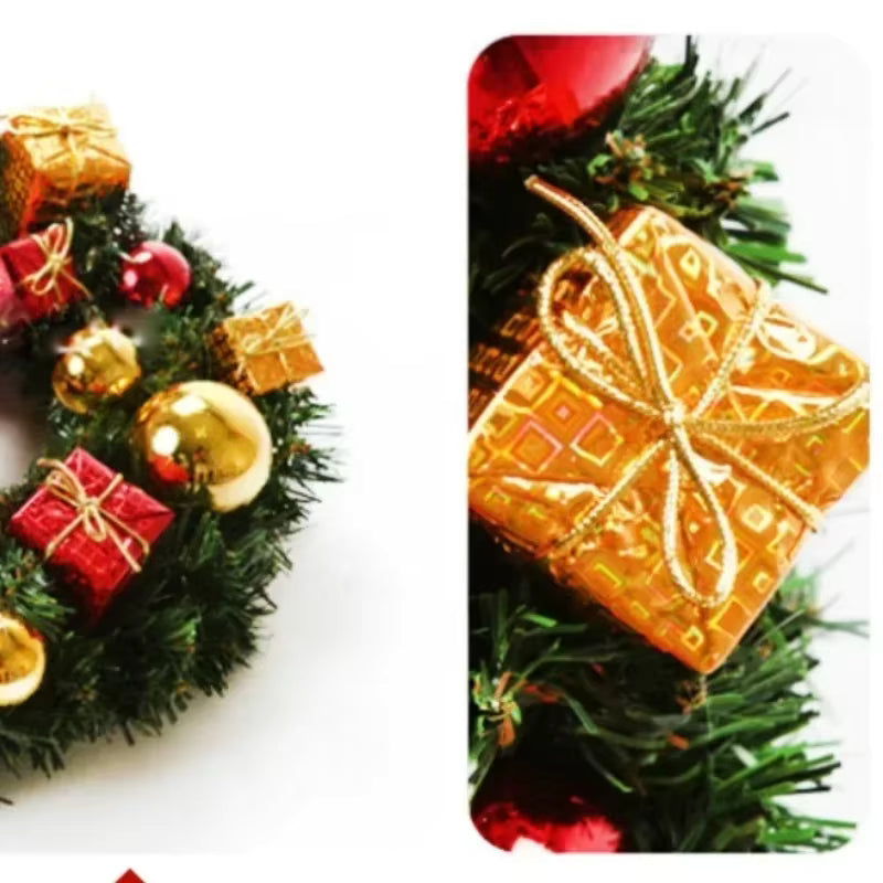 Couronne de Noël | Aiguilles de pin avec ornements de renne et bonhomme de neige | 30 cm