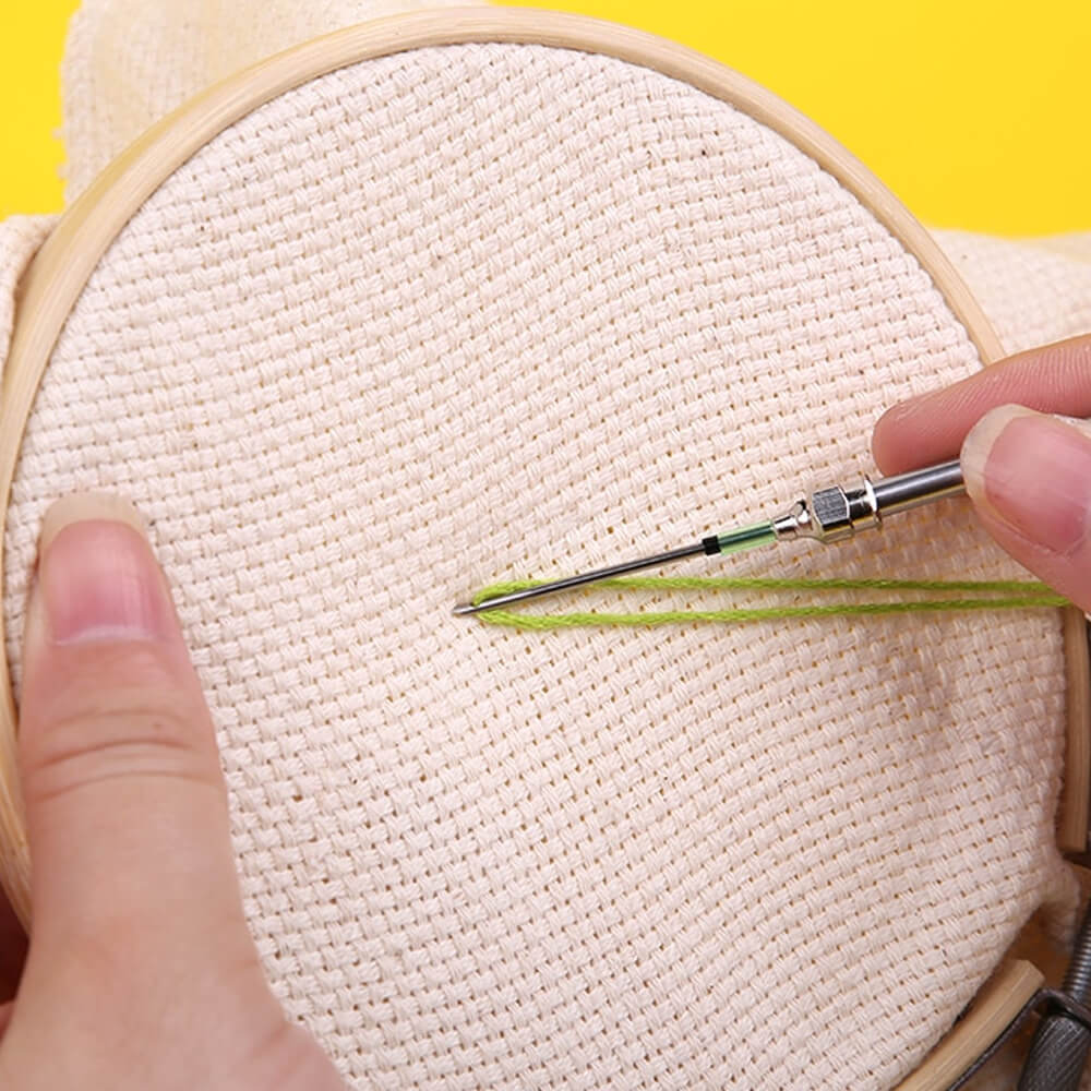 EasyStitch™ — Éveillez votre créativité avec des chefs-d'œuvre de broderie sans effort qui attirent tous les regards