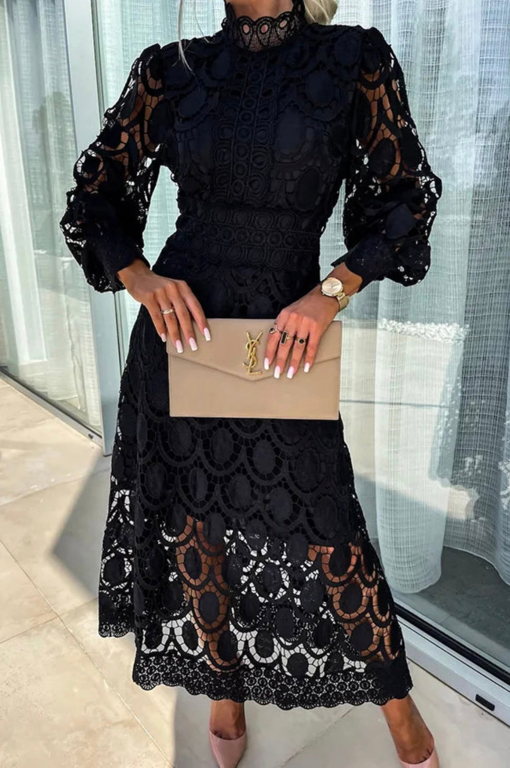 Robe de cocktail midi en dentelle élégante pour femmes