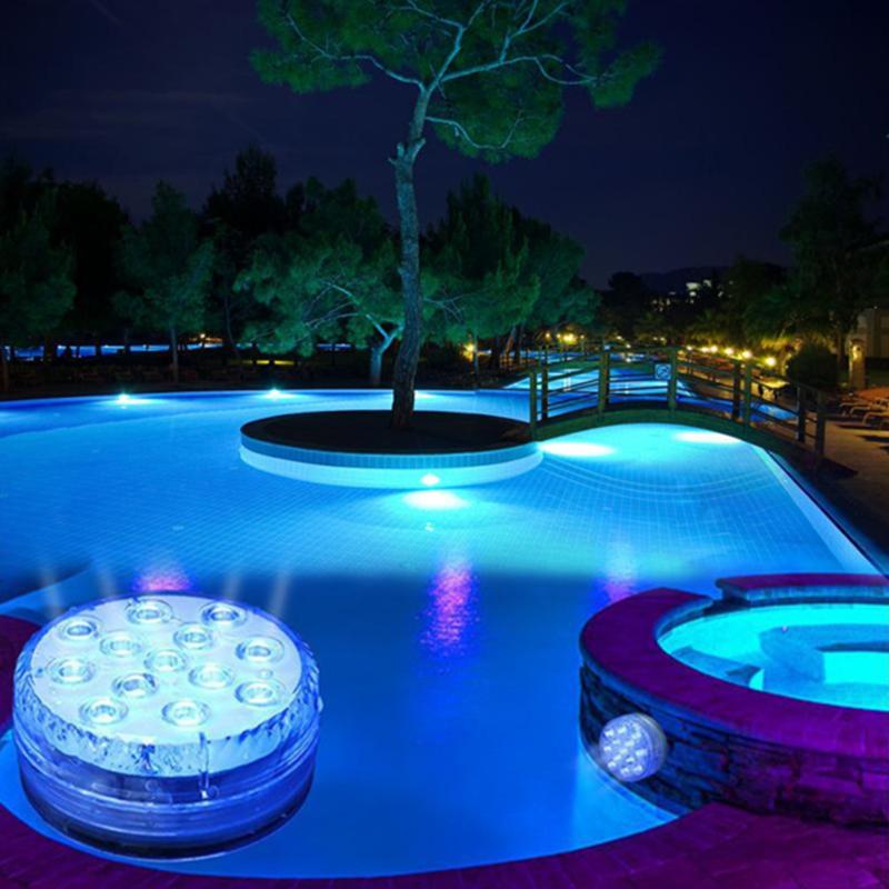 Lampe LED sous-marine étanche avec télécommande - GlowRipple