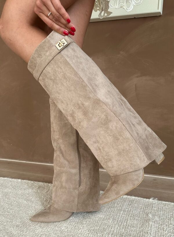 Bottes à Talons Elevare™ avec Pantalon — Entrez avec Confiance dans la Chaleur et un Style Inarrêtable