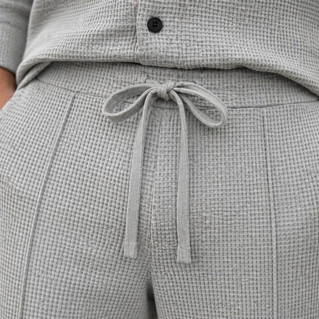 AnyWear™ – Ensemble Chemise & Pantalon en Tricot Waffle Détendu avec Col Mandarin