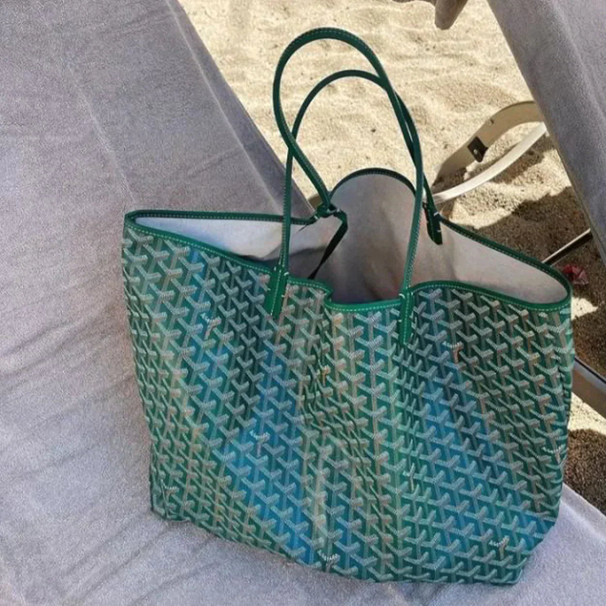 Sac Shopper Luxueux | Élégant et Spacieux | Bordeaux