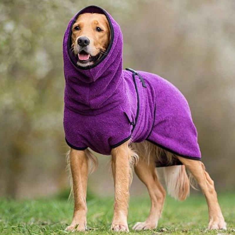 Veste en polaire pour chien avec capuche pour chaleur et confort