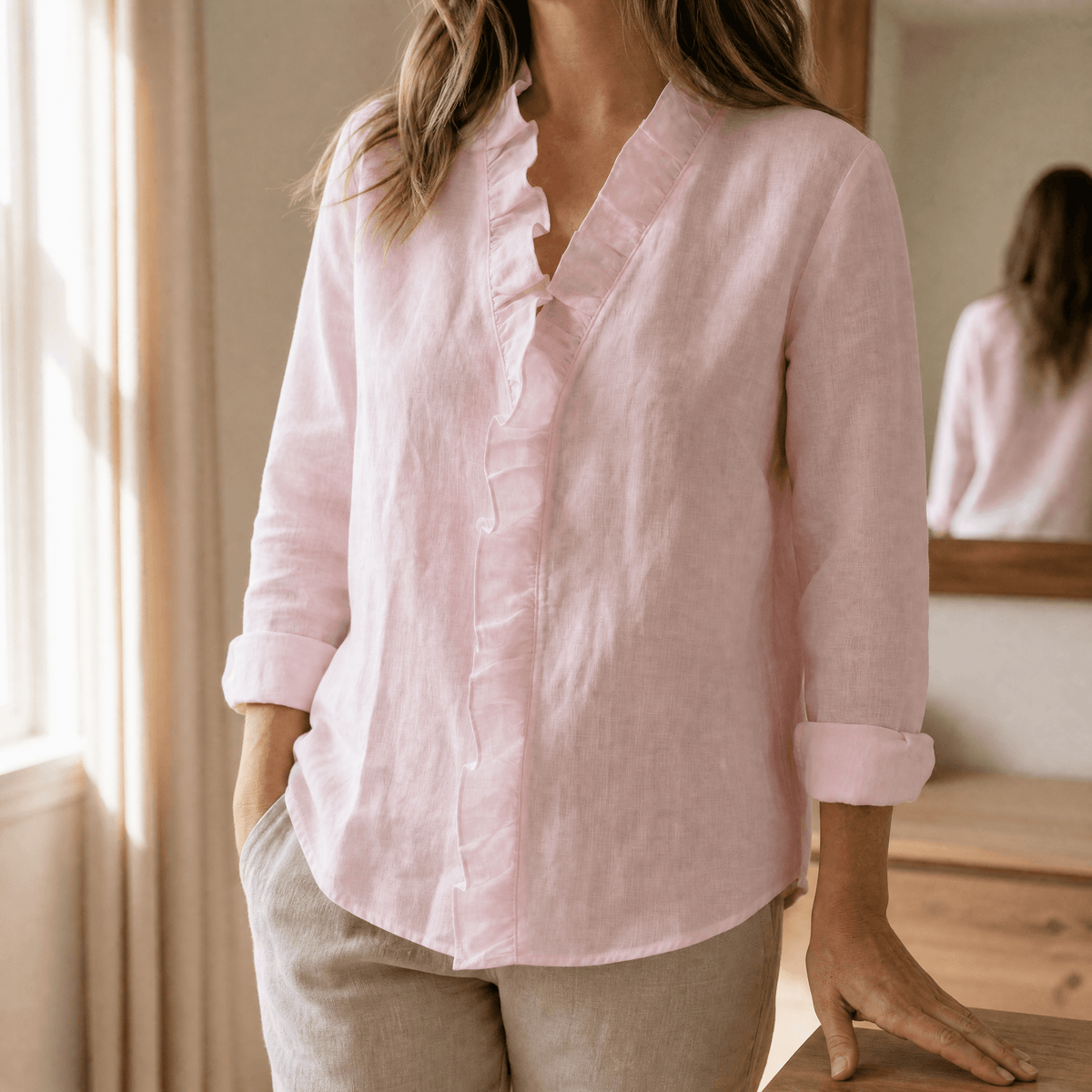 Roselle - Blouse à manches longues avec volants et décolleté en V