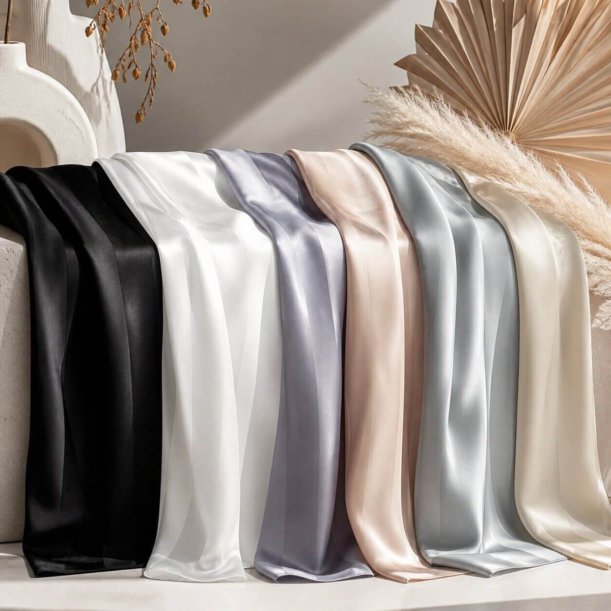 Ensemble de Pyjama en Satin Luxueux pour Femmes | Vêtements de Nuit Élégants
