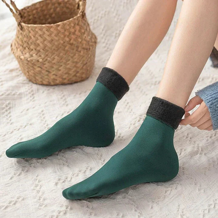 4+4 GRATUIT | CozySocks - Chaussettes en velours d'hiver [Dernier jour de réduction]