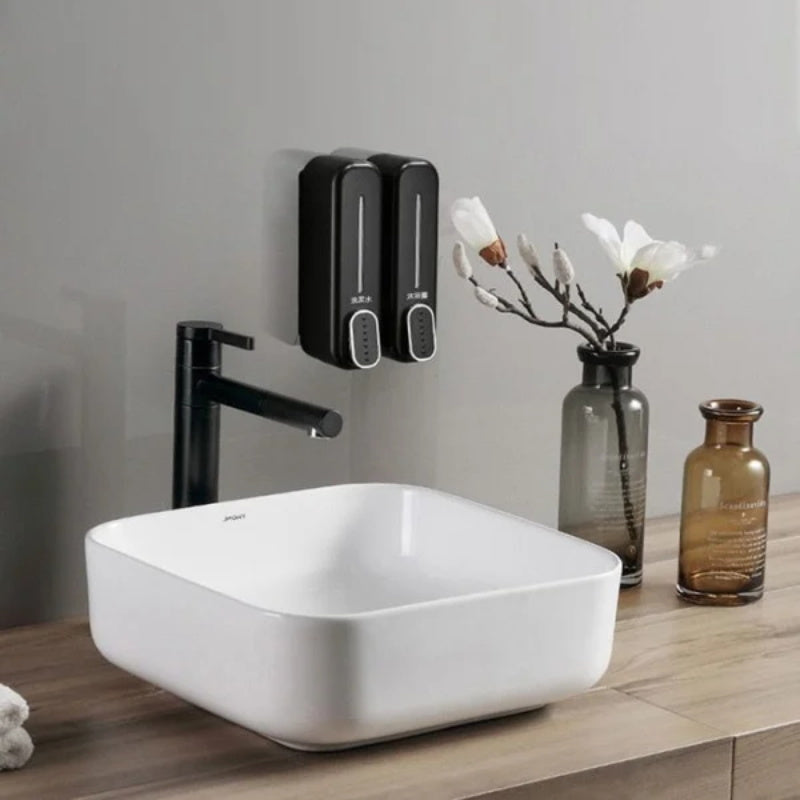 Distributeur de savon sans contact pour montage mural