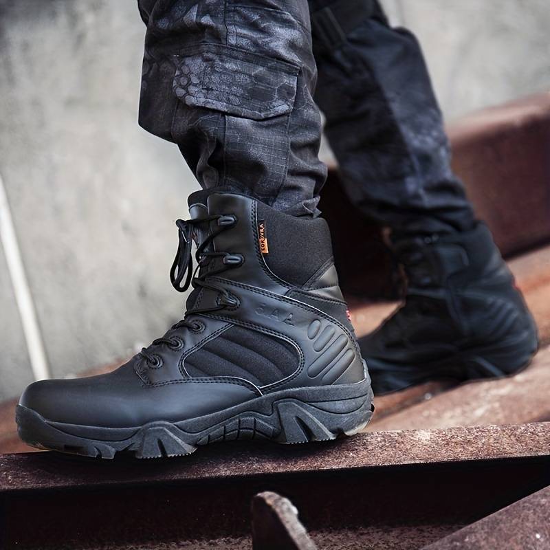 Bottes Militaires Tactiques - Isolation et Durabilité
