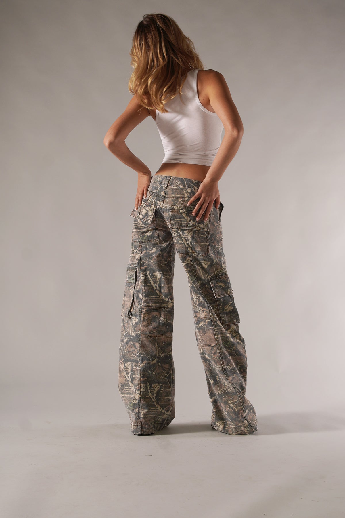 Pantalons Cargo Camo Unisexes avec Poches Utilitaires