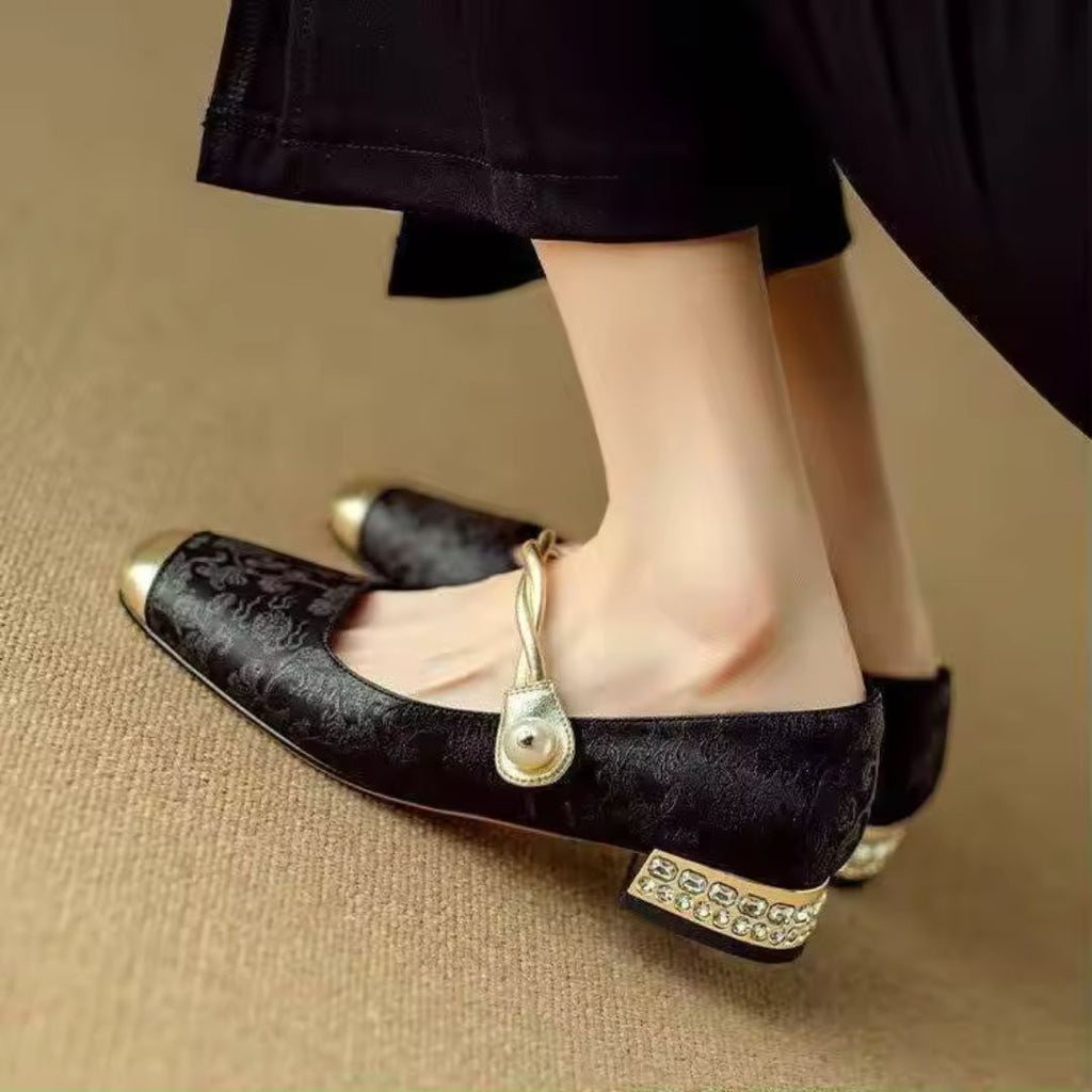 Talons à bride en perles élégants pour femmes avec embout en or