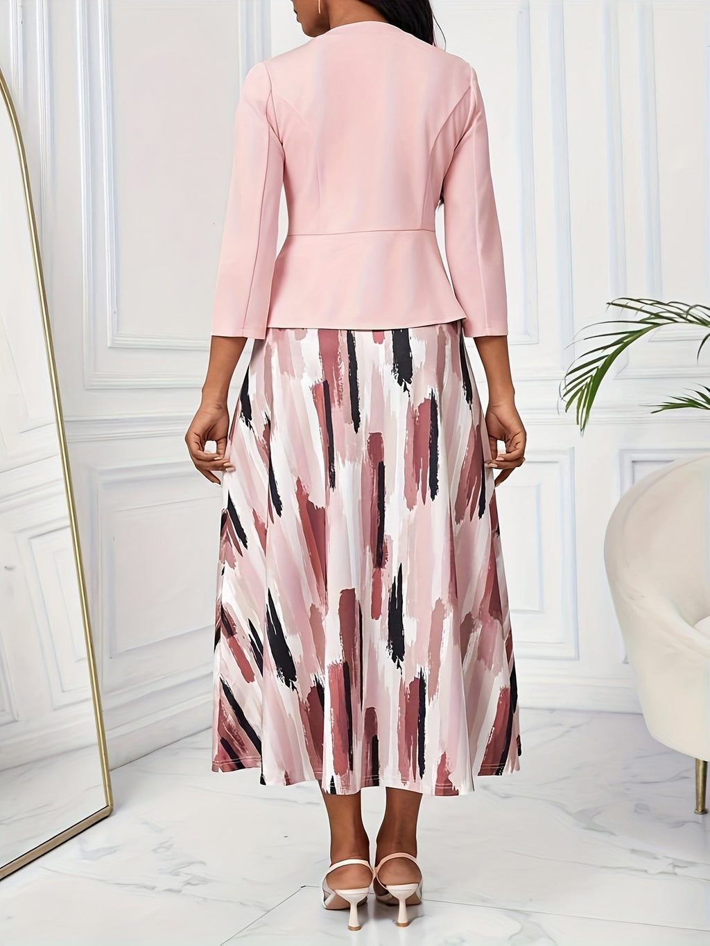 Ensemble de Robe et Veste à Imprimé pour Femmes avec Ceinture